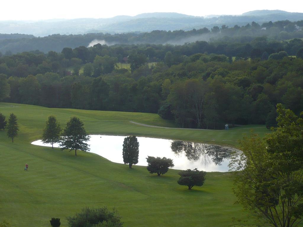 Inn At Lenape Heights-Golf Resort And Event Center Ford City Экстерьер фото
