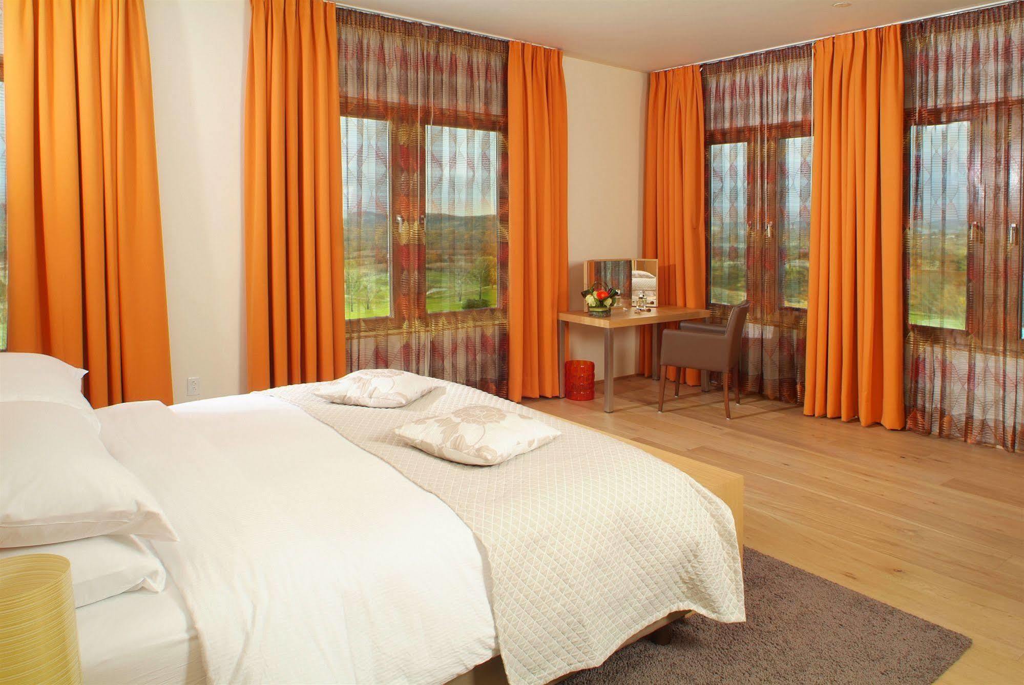 Inn At Lenape Heights-Golf Resort And Event Center Ford City Экстерьер фото